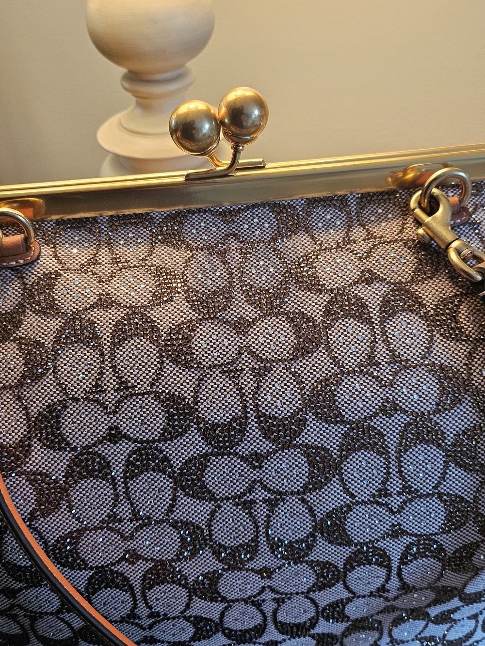 Limited Edition Coach Signature Jacquard KissLock Frame Clutch Crystal - Picture 8 of 10